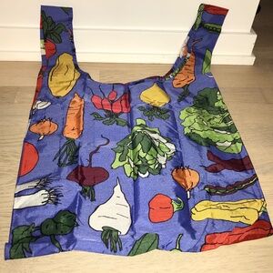 Baggu reusable grocery bag